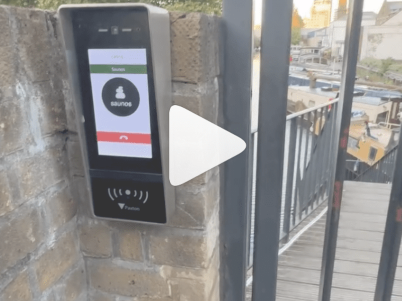 Saunos ゲートを開けるインターコム