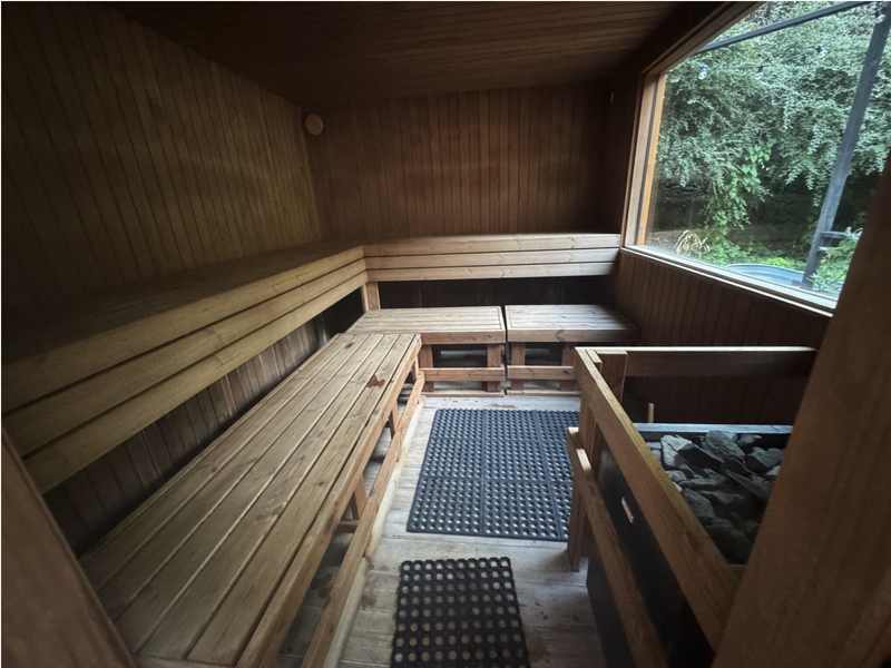 Bristol Community Sauna サウナ１中
