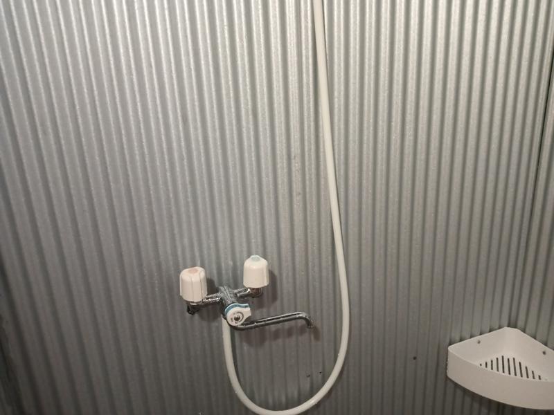 宮田町カフェサウナ 温水シャワー１及び水シャワー２あり