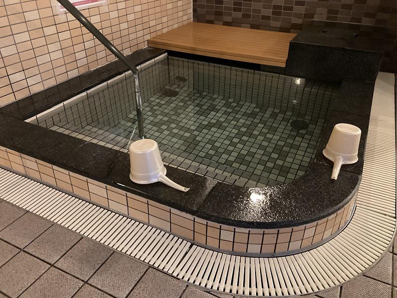 スポーツクラブ ルネサンス伊丹 男性水風呂