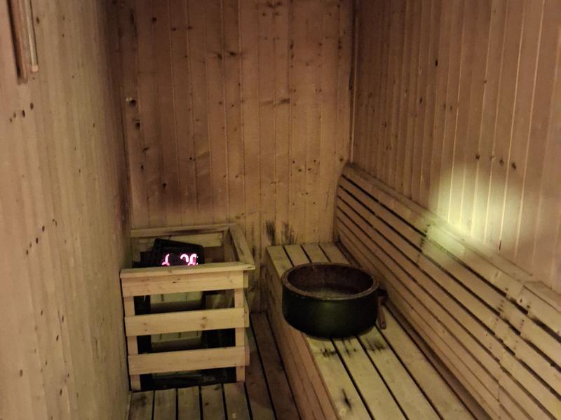 The Yanné, Onsen Hotel サウナ室内