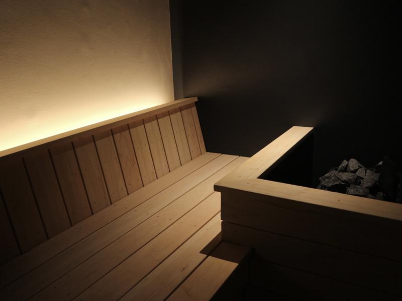 個室サウナとと 東梅田店 燈・サウナ室