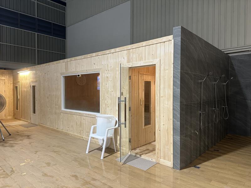 EKI ONSEN & SAUNA メインサウナ