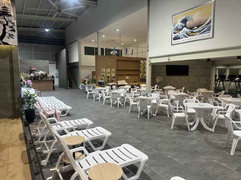 EKI ONSEN & SAUNA 休憩エリア