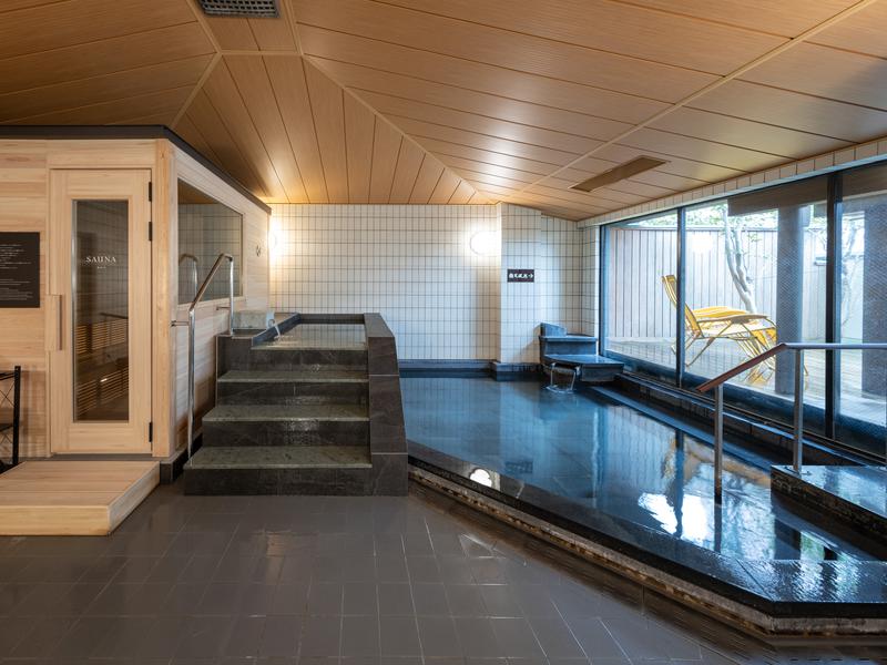 嬉野温泉 枯淡嬉野 男湯水風呂と内湯