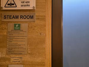 Holiday Inn Mumbai International Airport 写真