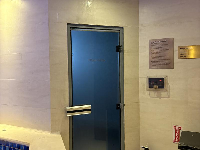 マカティ シャングリラ スチームサウナ