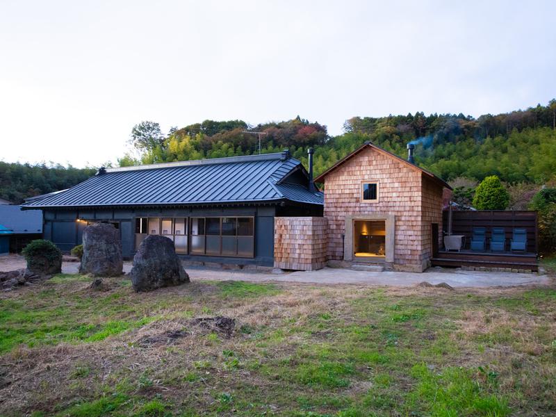 Edge sauna 9 Shirakawa Fukushima エッジサウナイン白河福島は、民宿とパブリックサウナ棟が一体となった複合型施設です