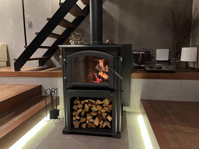 COCO VILLA 湯布院 薪ストーブ