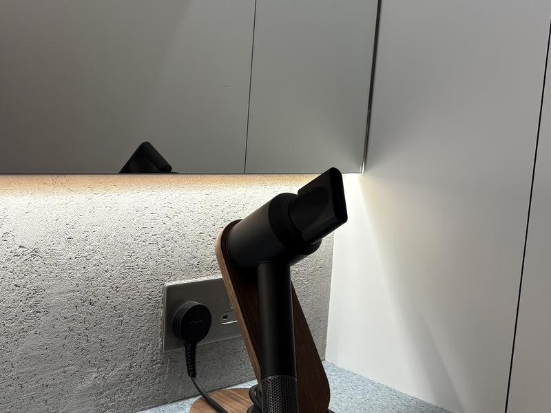 ASAP (Alternate Sauna And Plunge) DYSONドライヤー