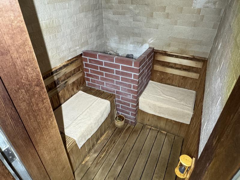 湯らん銭旭川店[家族風呂・貸切風呂] サウナ室(2-3名)