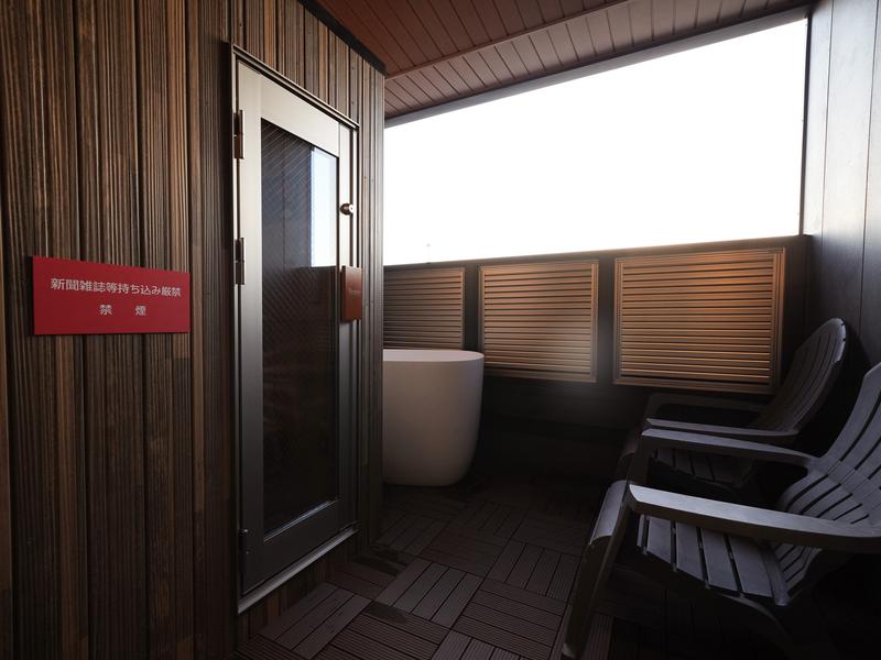 かのほてる&キャビン 千葉蘇我 日帰りサウナルーム(露天デッキ)