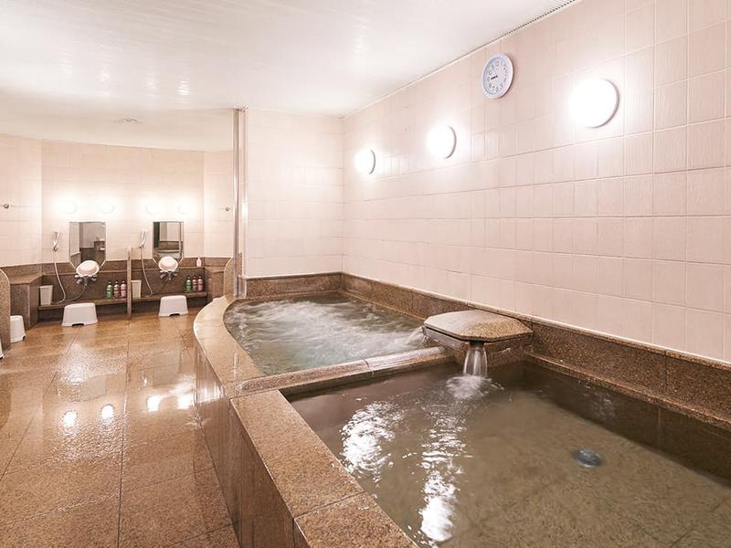 リーガロイヤルホテル小倉 水風呂と、バイブラの湯