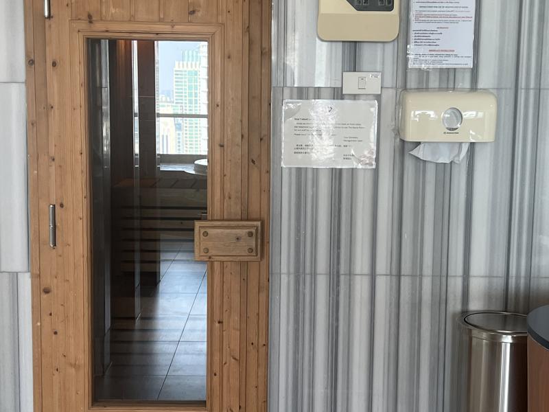 アーバナ ランスアン サウナ室