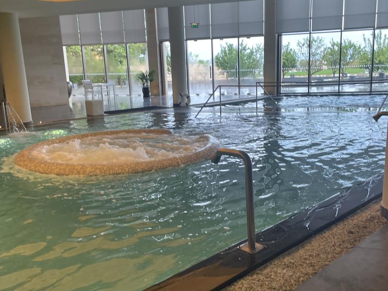 Ishtar Spa by Resense 温水プール