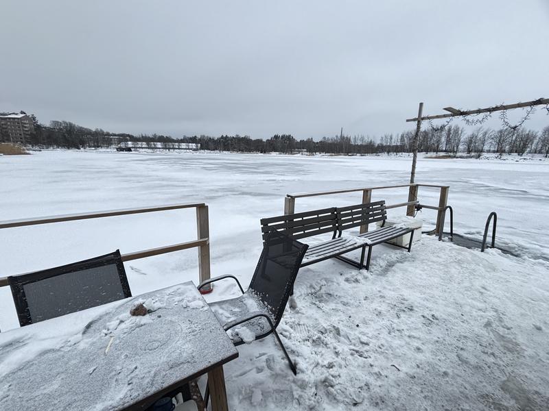 Helsinki Soutustadion Sauna 外気浴