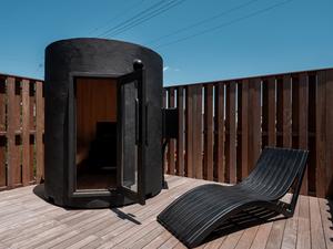 たべるところ ねるところ シカジカ 写真