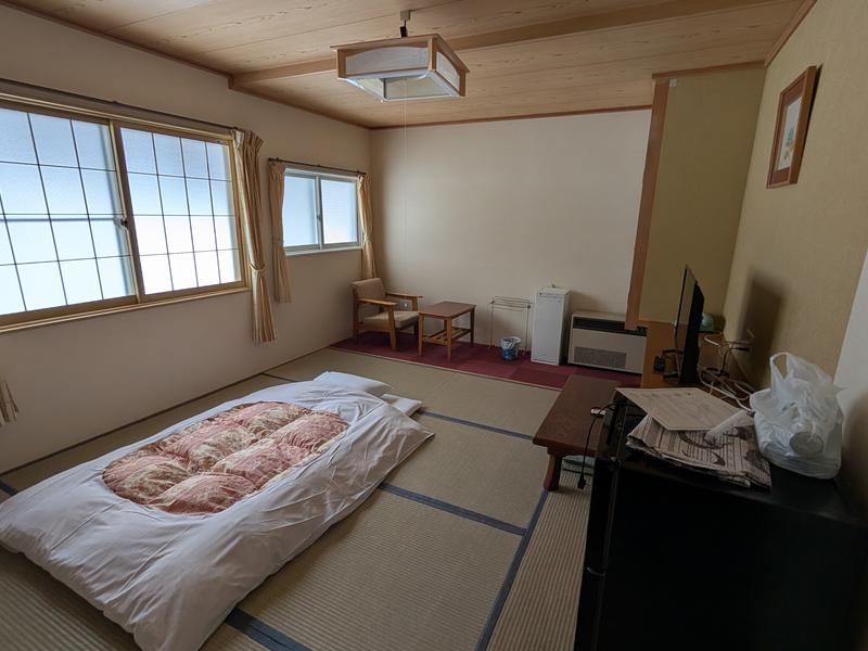 天然温泉 ホテルつつじ荘 お部屋の様子108号