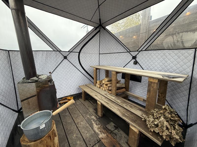 サバンナ箱根 テントサウナ内