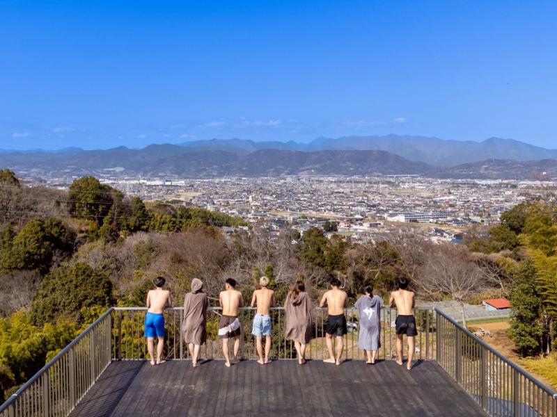サバンナ箱根 絶景の展望デッキ