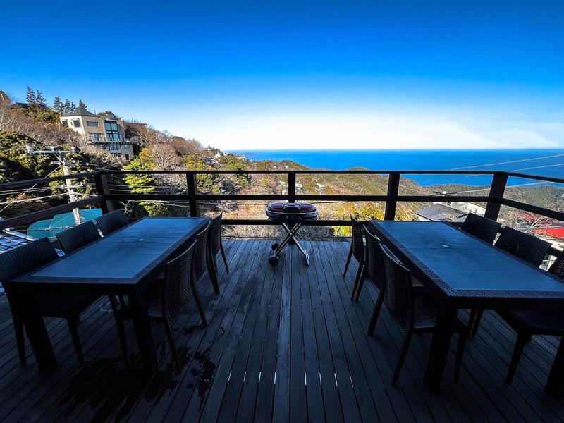 宴(熱海Moonlightグループ) 開放的なベランダ