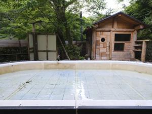 Sauna Base 厚木|七沢温泉の完全貸切・パブリック本格薪サウナ 写真