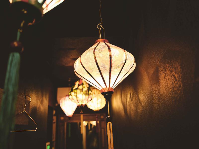 BANANA POSE GYM&SAUNA(旧サトレ) ベトナムのホイアンのランタンを意識した部屋です