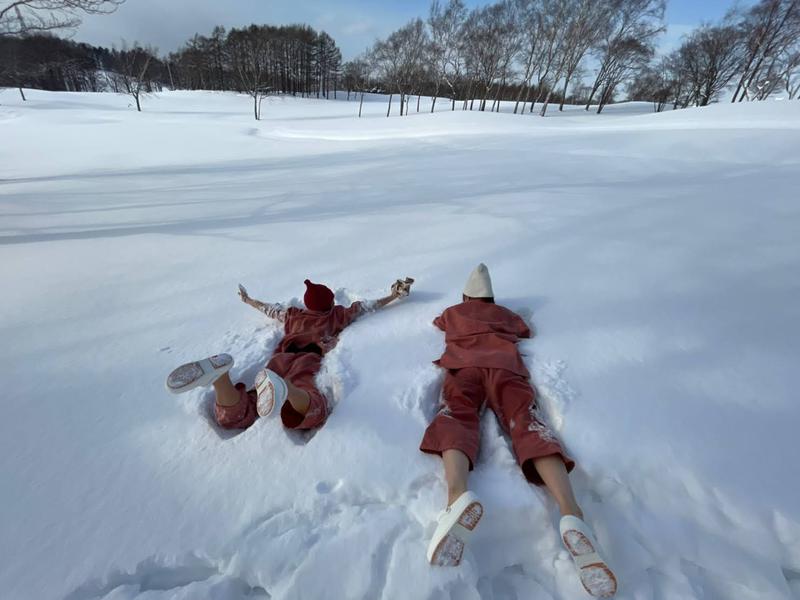 冬のテントサウナ「SNOWY」in 北広島 熱くなった体で雪ダイブ