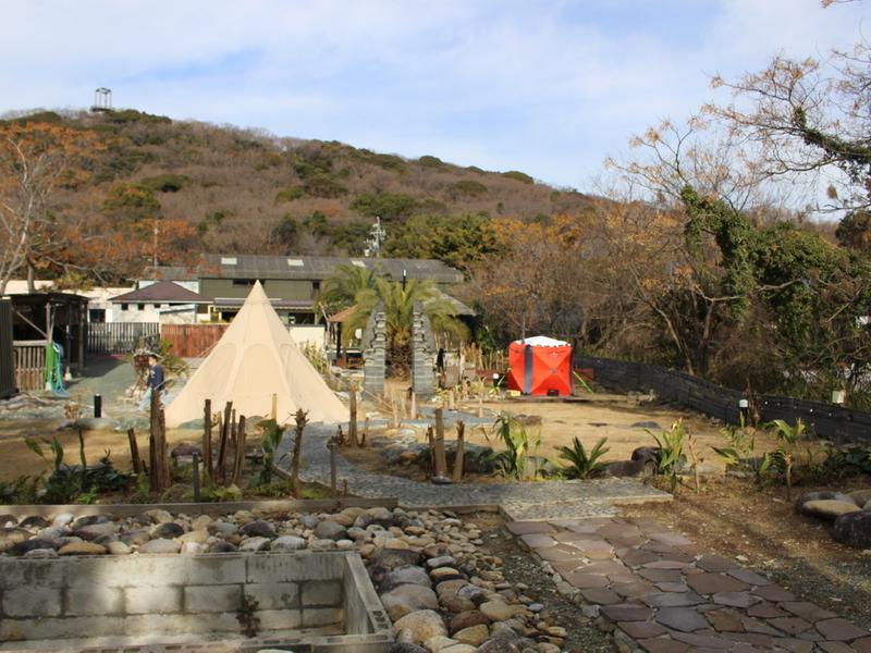 BASE CAMP KITI テントサイトでテントサウナ