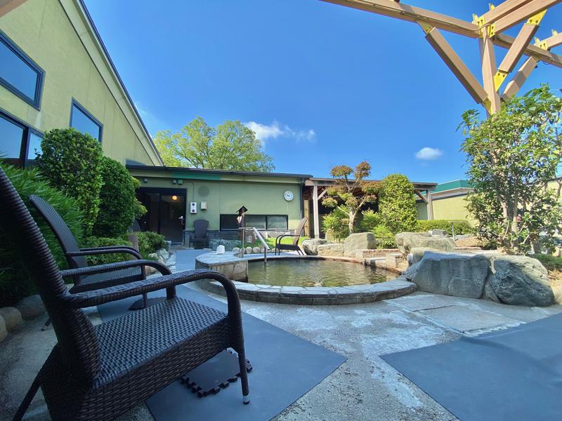 熊谷温泉 湯楽の里 男性外気浴スペース