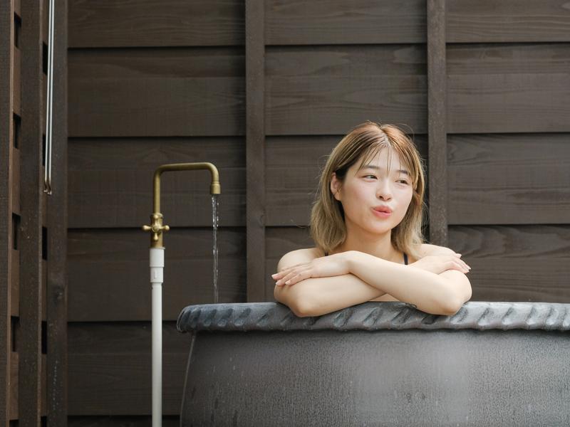 浮サウナ(fuu sauna) 信楽焼の壺水風呂