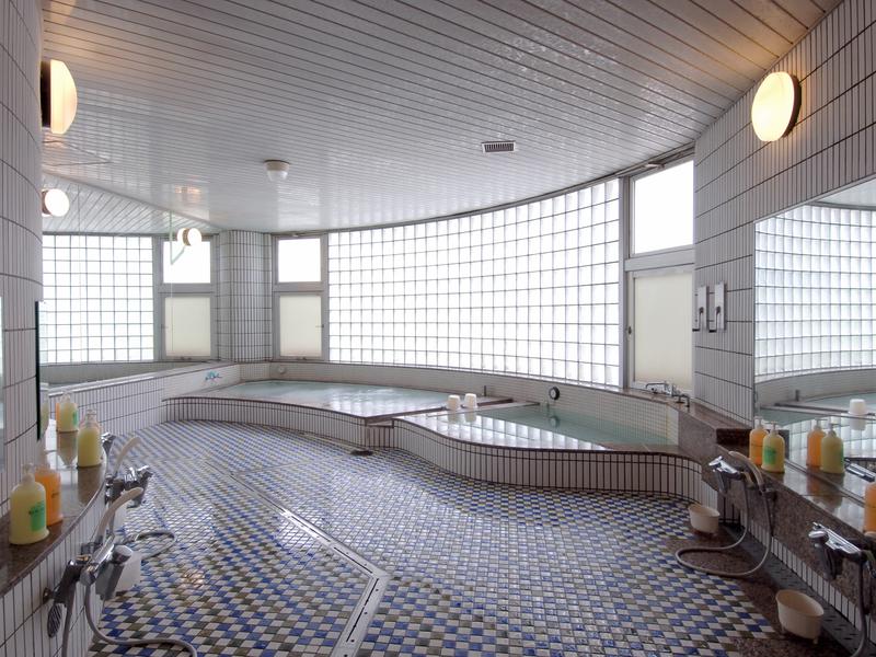 東急スポーツオアシス多摩川店 男性浴室・水風呂