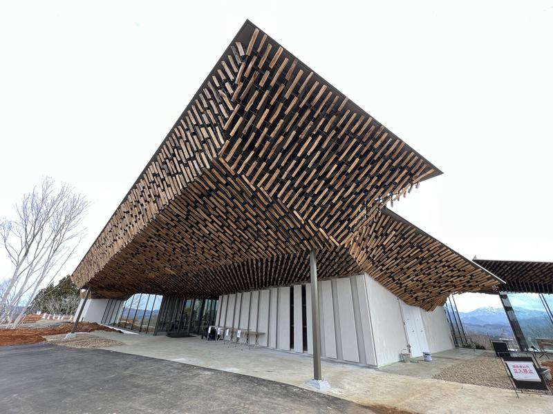 スノーピーク FIELD SUITE SPA HEADQUARTERS 世界的な建築家、隈研吾氏による設計