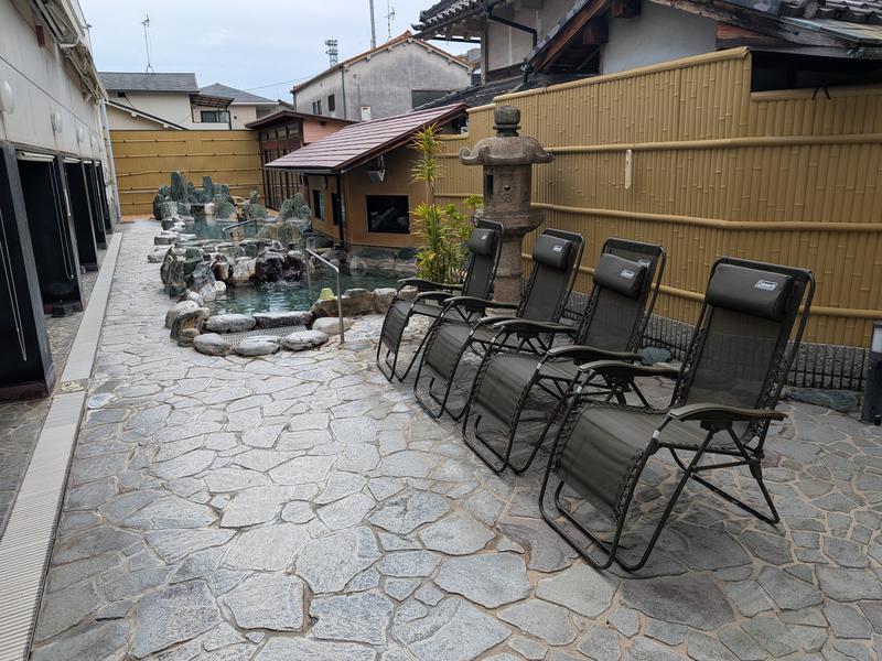 くつろぎの湯 HOS小阪フィットネスクラブ内 外気浴