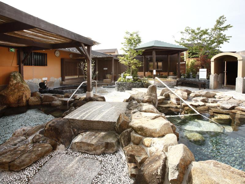 天然温泉 湯花楽厚木 露天エリア