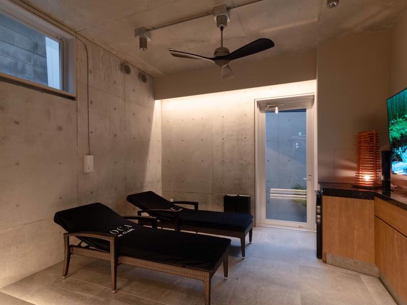 LOCA THE CLASS.麻布十番 Room1