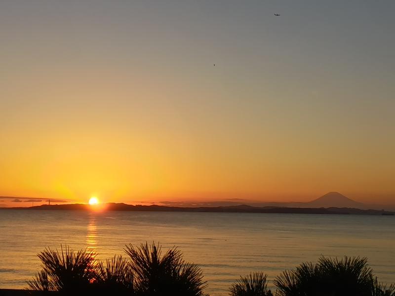 C-Shore Sauna KINKAITEY 2Fテラス（東京湾越しの夕日と富士山の絶景ととのい）