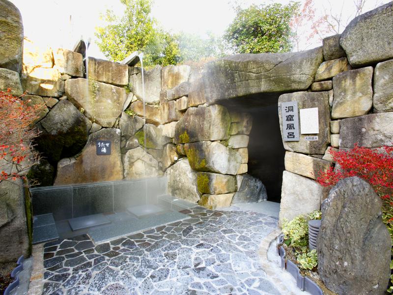 長久手温泉 ござらっせ 1階洞窟風呂&うたせ湯