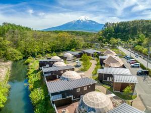 山梨温泉グランピング|グランドーム富士忍野 写真