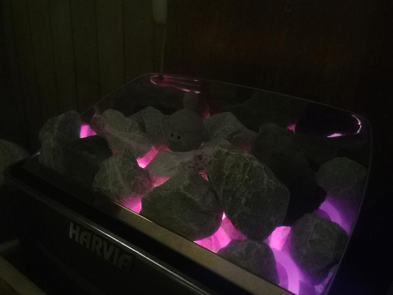 天然温泉ジャブ バレルサウナ