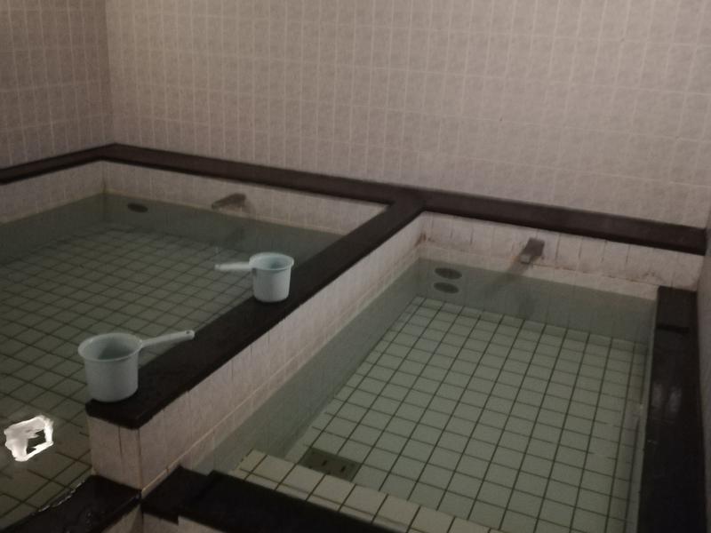 神戸ベイシェラトン ホテル&タワーズ ザ・ベイクラブ 浴室（撮影許可済）右側が水風呂。