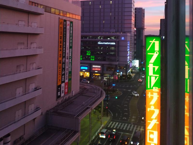 カプセル&サウナ日本 整いルーム(喫煙所ビュー)