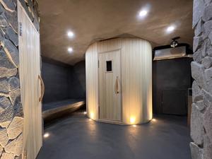 ROKU 金沢駅 private sauna 写真