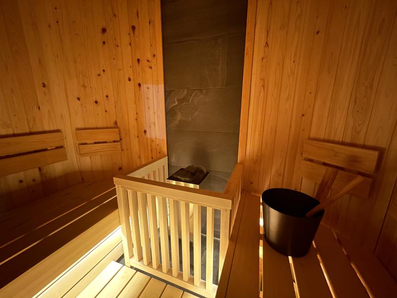 ROKU private sauna サ室内