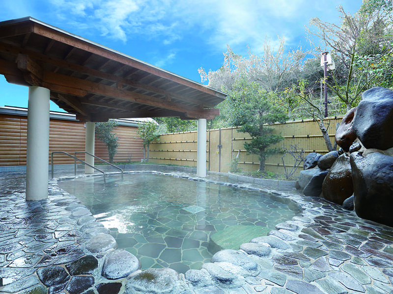 天然温泉日王の湯 露天風呂