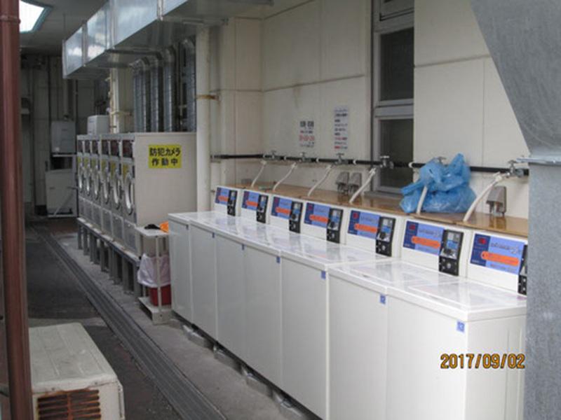 ホテル ビッグマリン奄美 (光明石温泉・トルマリンサウナ・トルマリン水風呂) コインランドリー　ドラム式洗濯乾燥機もあります。