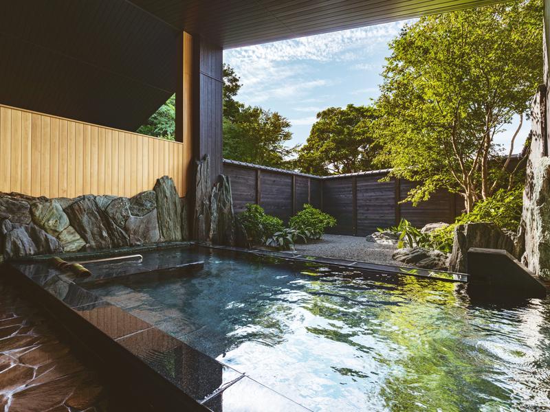江田島荘・えたじま温泉 露天風呂