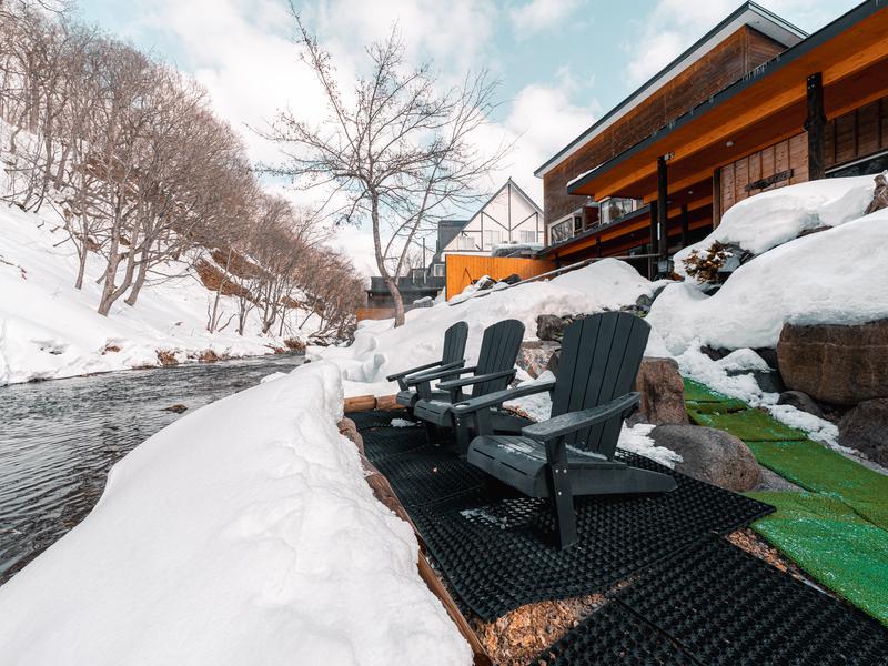 湯宿だいいち 清流沿いのととのいチェア