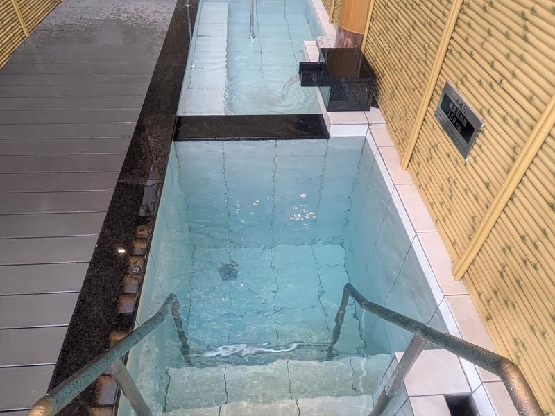 中里温泉 水風呂