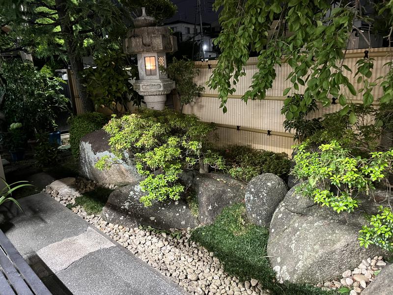 冨美の湯 外気浴スペース(日本庭園)